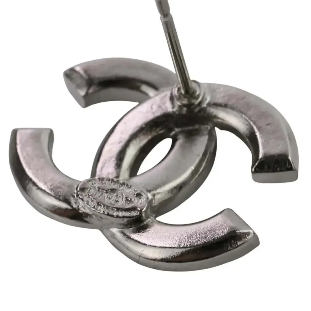 CHANEL silver logo